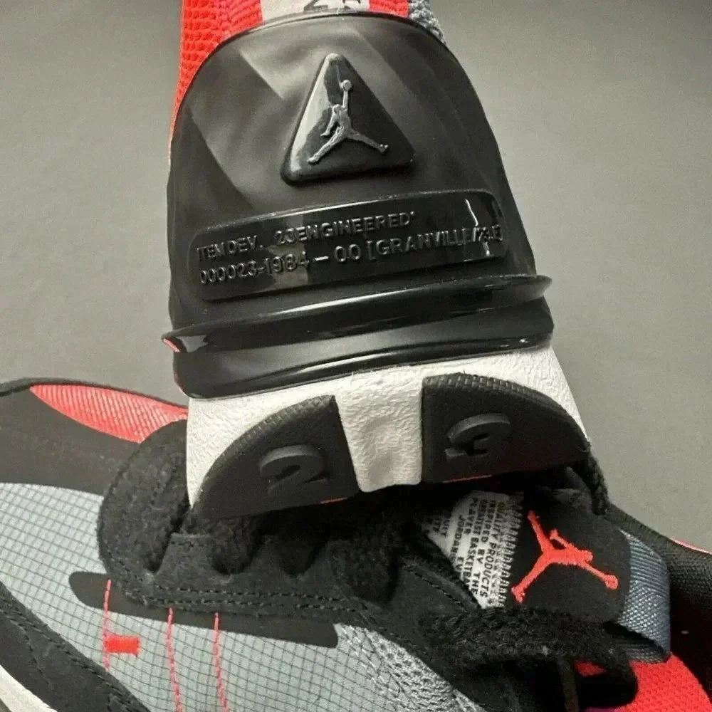 Jordan Boys Granville Pro 'Cool Grey Infrared' Basketball Shoes DV1235-001 Sz 4